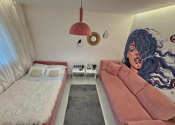 Muse Studio, Center Of アパート ティラナ